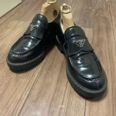 2026年最新】プラダ ローファー チョコレートの人気アイテム - メルカリ