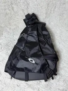 2026年最新】oakley ワンショルダーバッグの人気アイテム - メルカリ