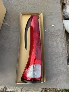 2026年最新】セレナ C27 純正 テールの人気アイテム - メルカリ