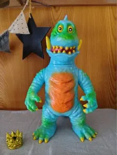 ベアモデル/ワイアール星人 ソフビ - メルカリ