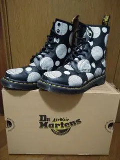 2026年最新】水玉 ドクターマーチンの人気アイテム - メルカリ