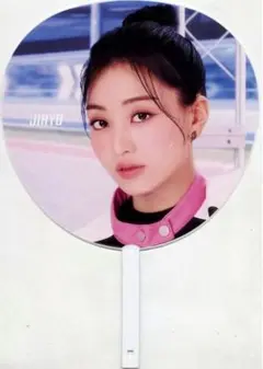 2026年最新】twiceジヒョうちわの人気アイテム - メルカリ