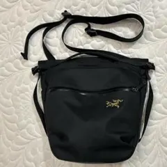 2026年最新】arc'teryx arro 8の人気アイテム - メルカリ