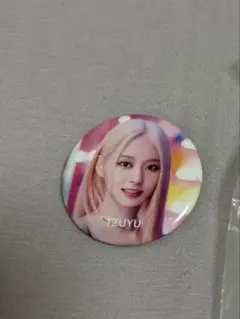 2026年最新】TWICEツウィ 缶バッジの人気アイテム - メルカリ