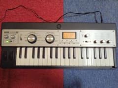 ③KORG microKORG XL シンセサイザー200台限定色ベージュ