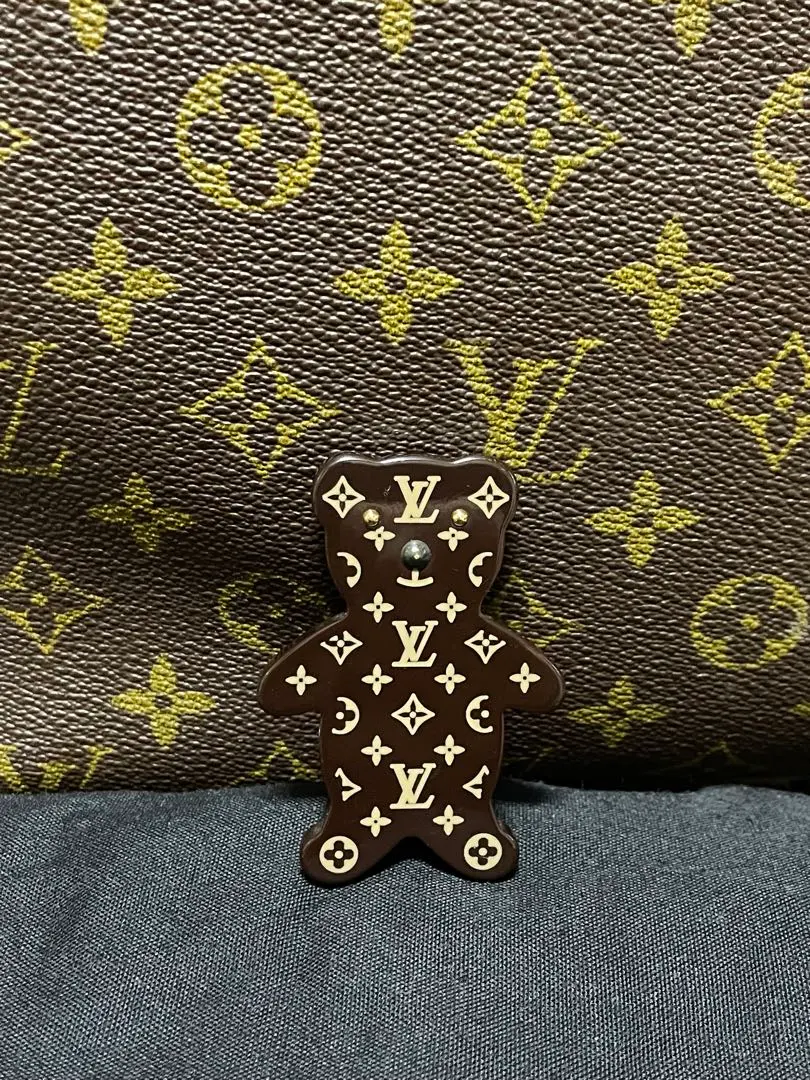 2026年最新】ルイ ヴィトン ブローチ くまの人気アイテム - メルカリ