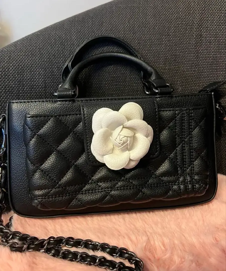 2026年最新】riu phone bagの人気アイテム - メルカリ