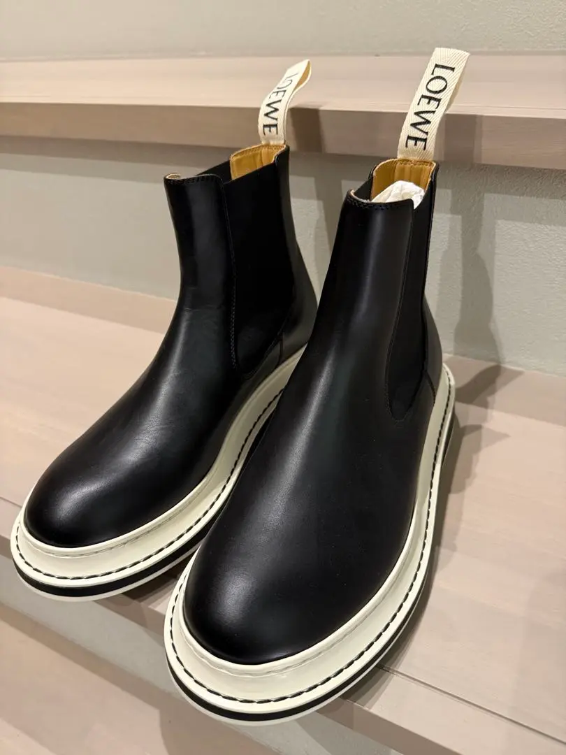 2026年最新】チェルシーブーツ ロエベの人気アイテム - メルカリ