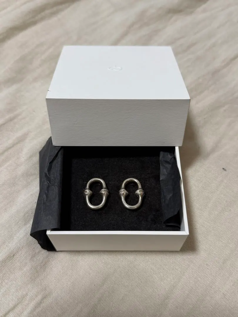 2026年最新】h'eres ピアスの人気アイテム - メルカリ