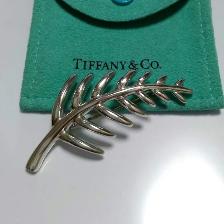 2026年最新】ティファニー ブローチ リーフの人気アイテム - メルカリ