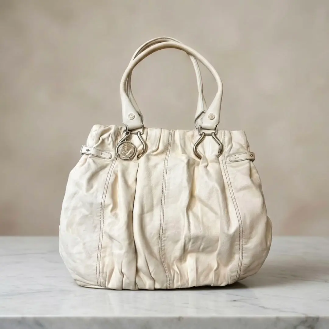 2026年最新】セリーヌ ピロースモールの人気アイテム - メルカリ