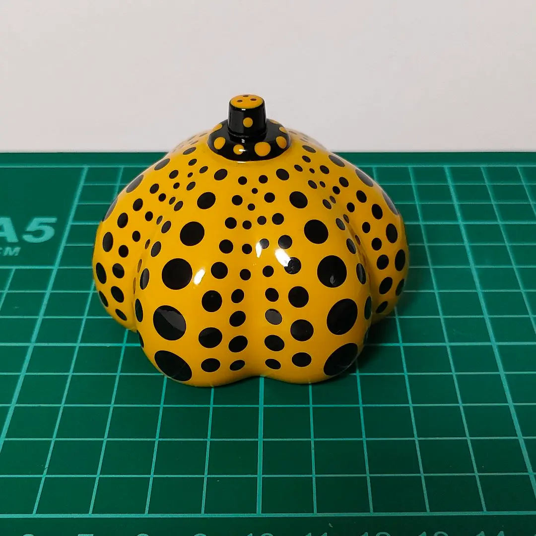 2026年最新】草間彌生 ペーパーウェイトの人気アイテム - メルカリ