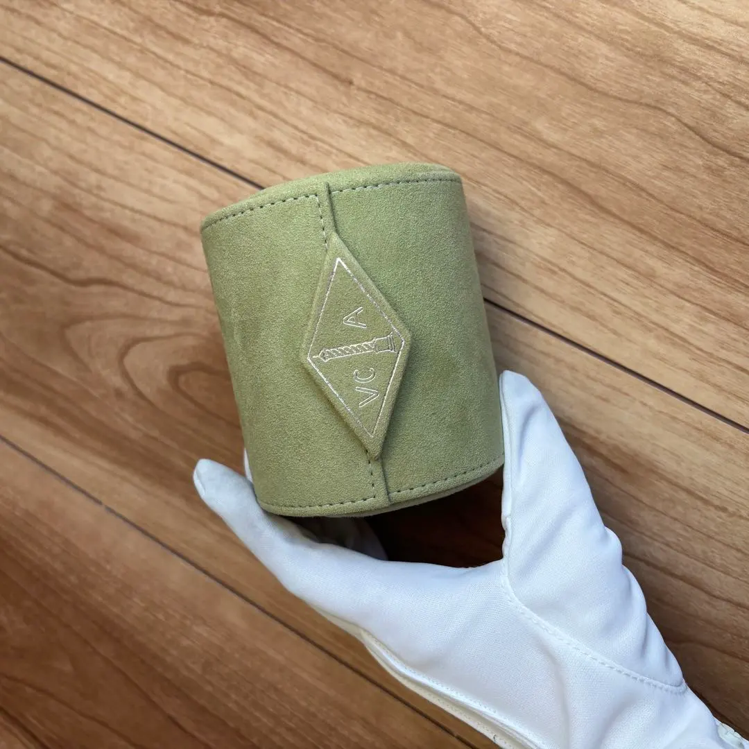 2026年最新】ヴァンクリーフ 時計ケースの人気アイテム - メルカリ