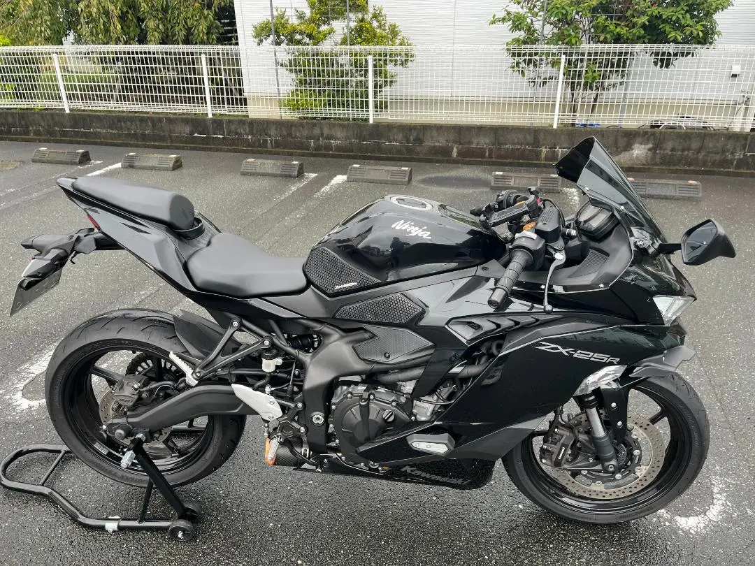 2026年最新】zx25r スクリーンの人気アイテム - メルカリ