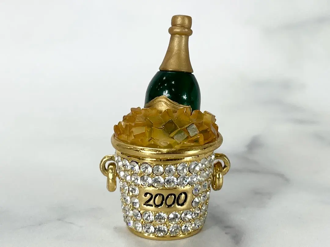 2026年最新】エスティローダー練り香水ケースの人気アイテム - メルカリ