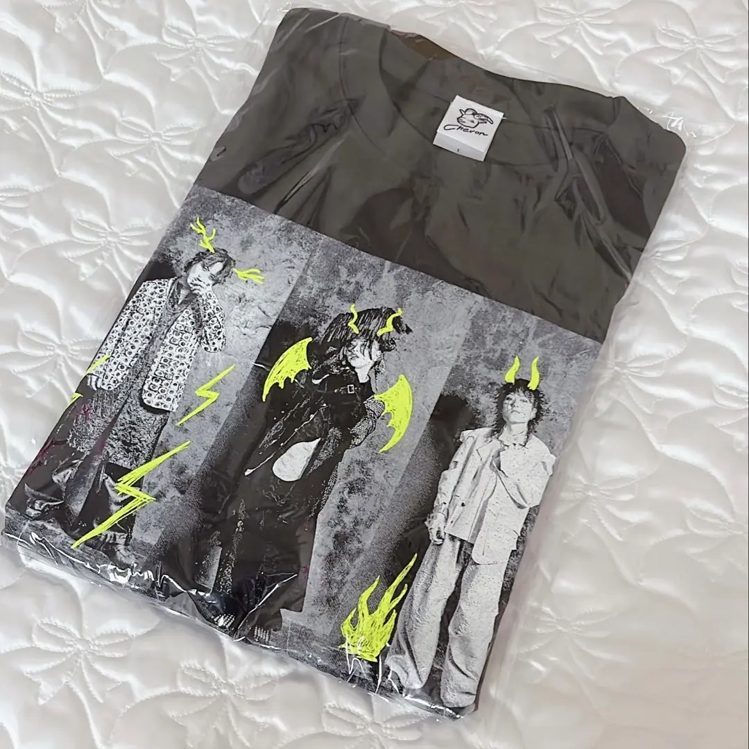 2026年最新】chevon tシャツの人気アイテム - メルカリ