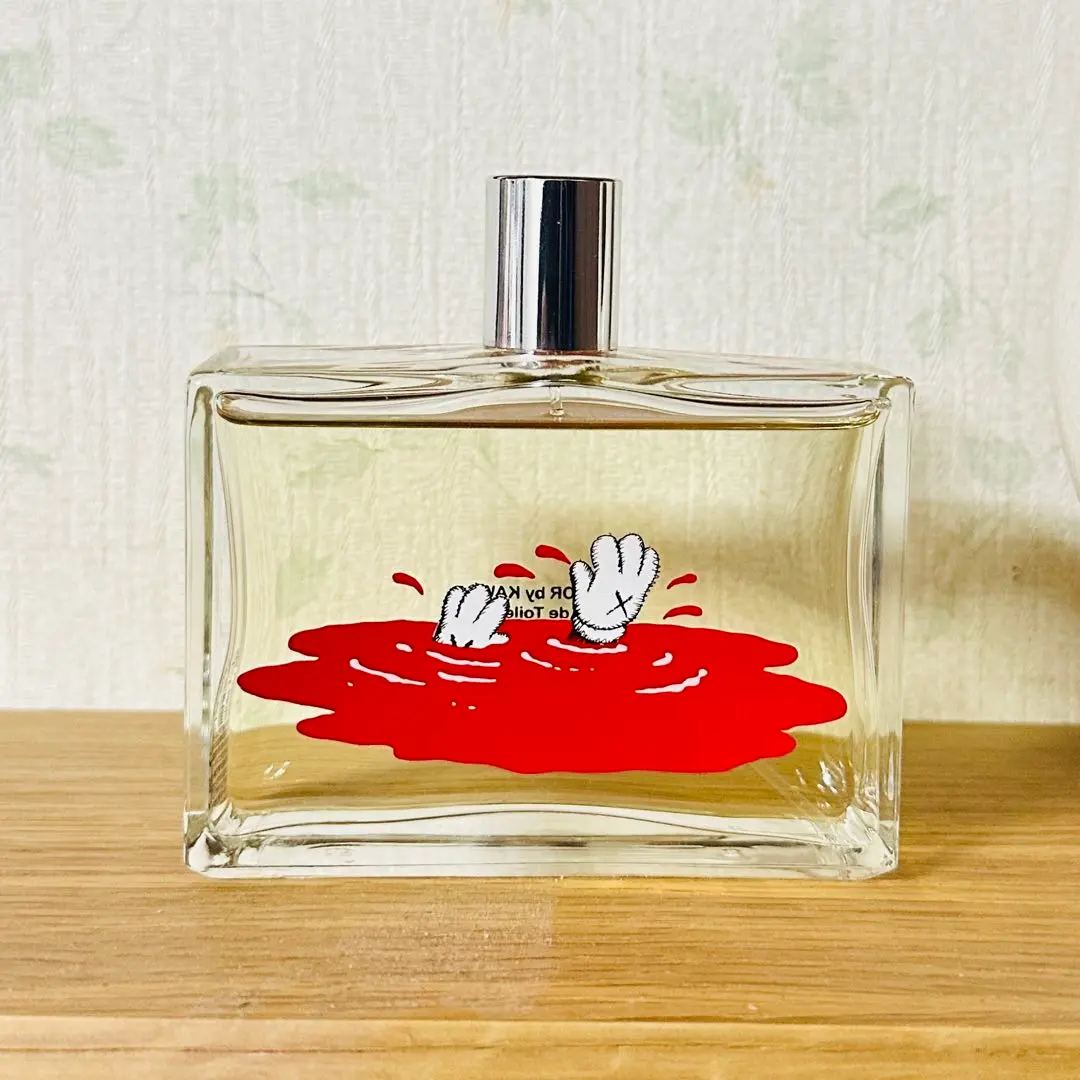 2026年最新】コムデギャルソン 香水 kawsの人気アイテム - メルカリ