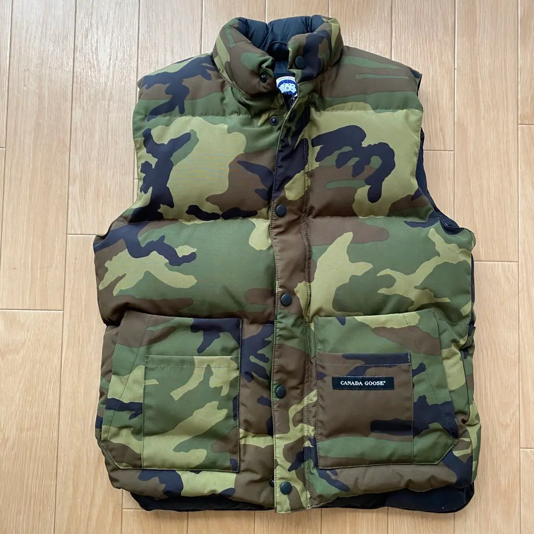 2026年最新】カナダグース 迷彩 ベストの人気アイテム - メルカリ
