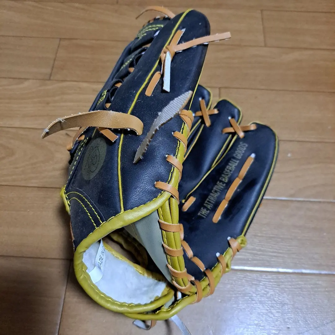 2026年最新】プロ野球選手実使用グローブの人気アイテム - メルカリ