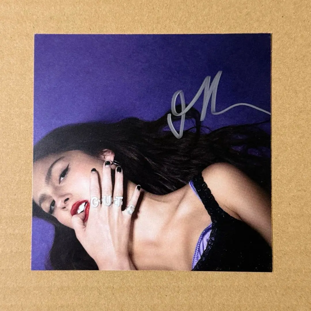 2026年最新】olivia rodrigo サインの人気アイテム - メルカリ
