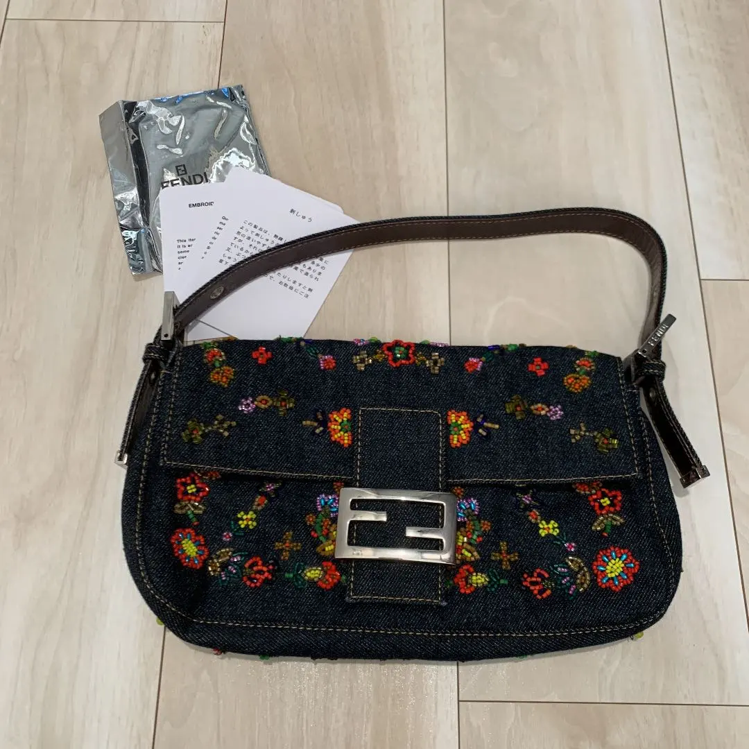 2026年最新】フェンディ ビーズ バゲットの人気アイテム - メルカリ