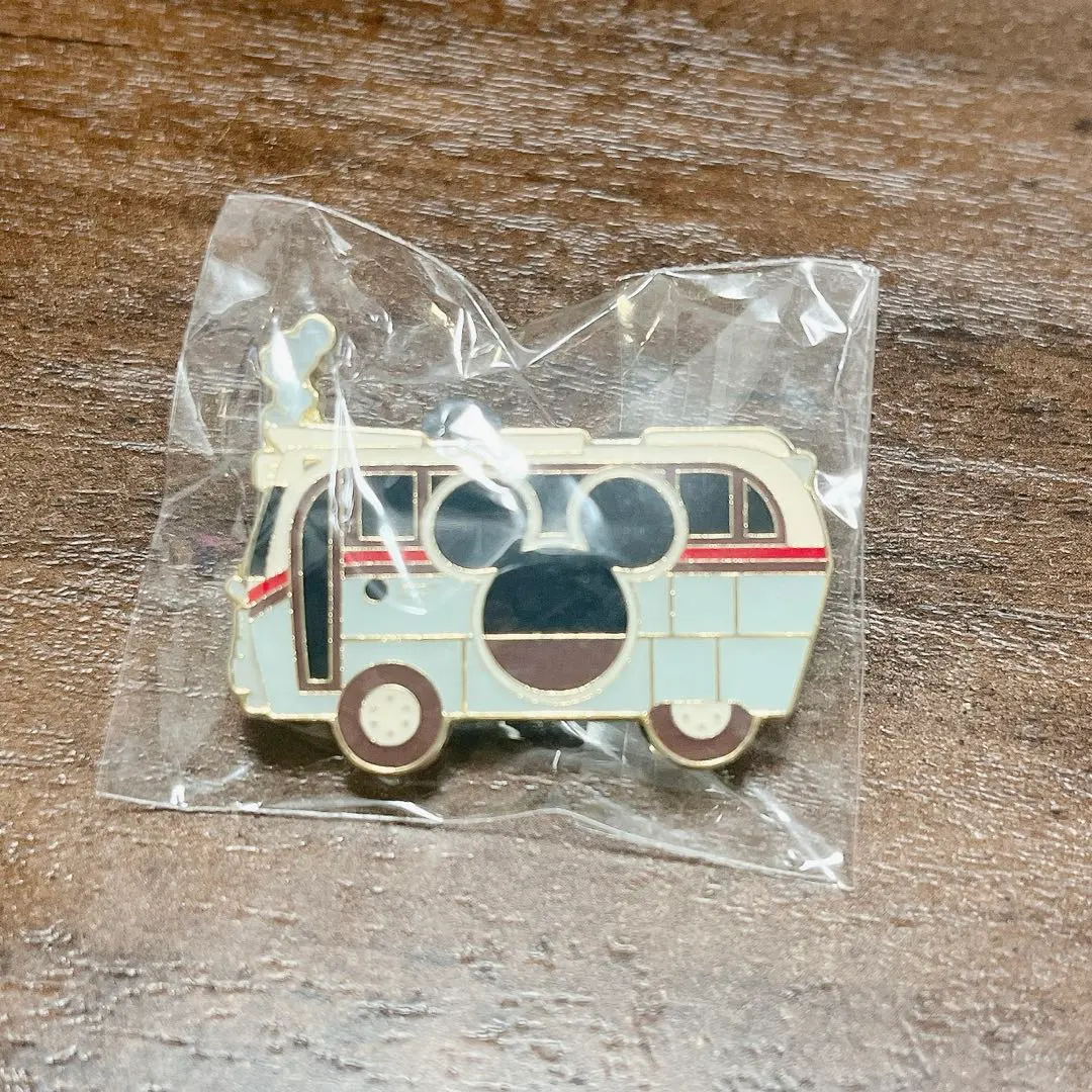 2026年最新】リゾートクルーザー ピンバッジの人気アイテム - メルカリ