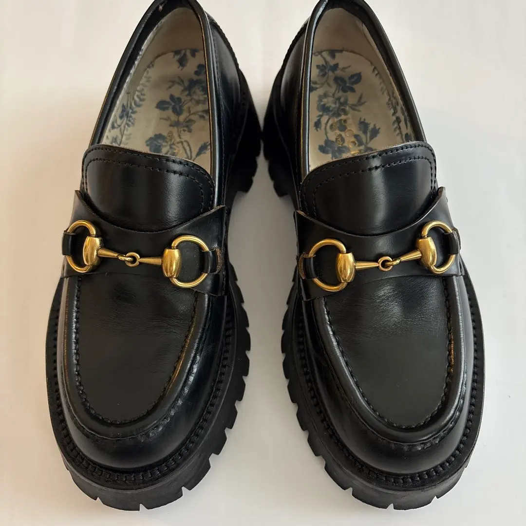 2026年最新】gucci ローファー 蜂の人気アイテム - メルカリ