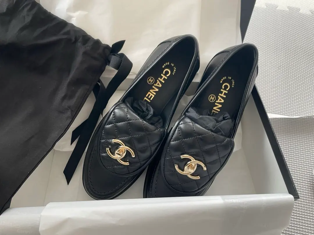 2026年最新】シャネル ローファー ターンロックの人気アイテム - メルカリ