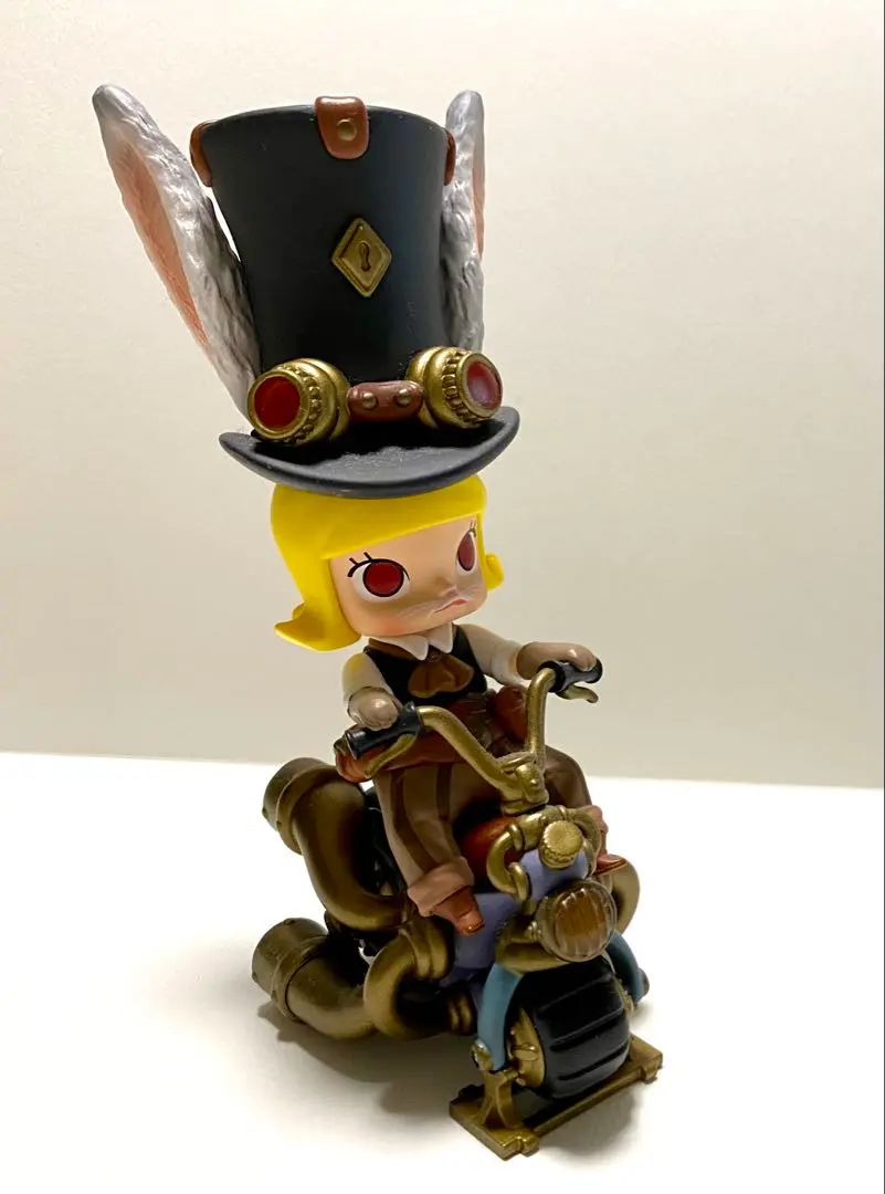 デザイナーズトイ 鎌田光司 飛んでいるカブトムシ トレトイフィギュア