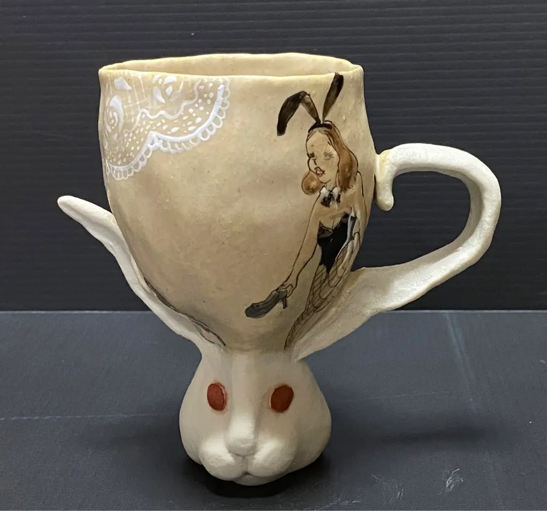 北井真衣さんアニマルセラピー壺九谷焼