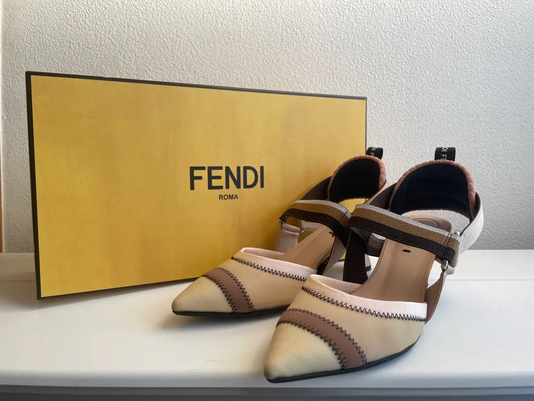 2026年最新】コリブリ フェンディの人気アイテム - メルカリ