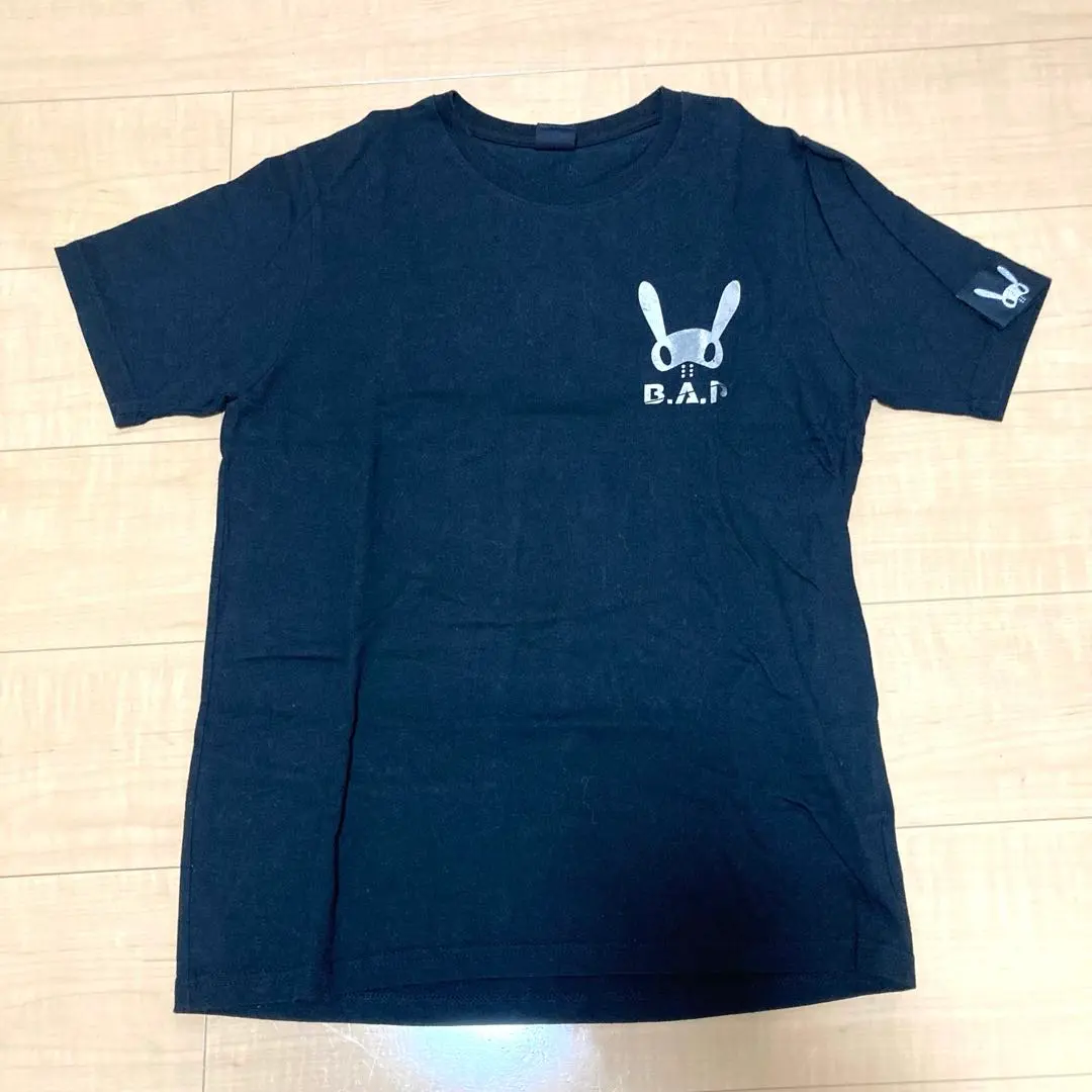 2026年最新】グループ名：IVE Tシャツ・アパレルの人気アイテム - メルカリ