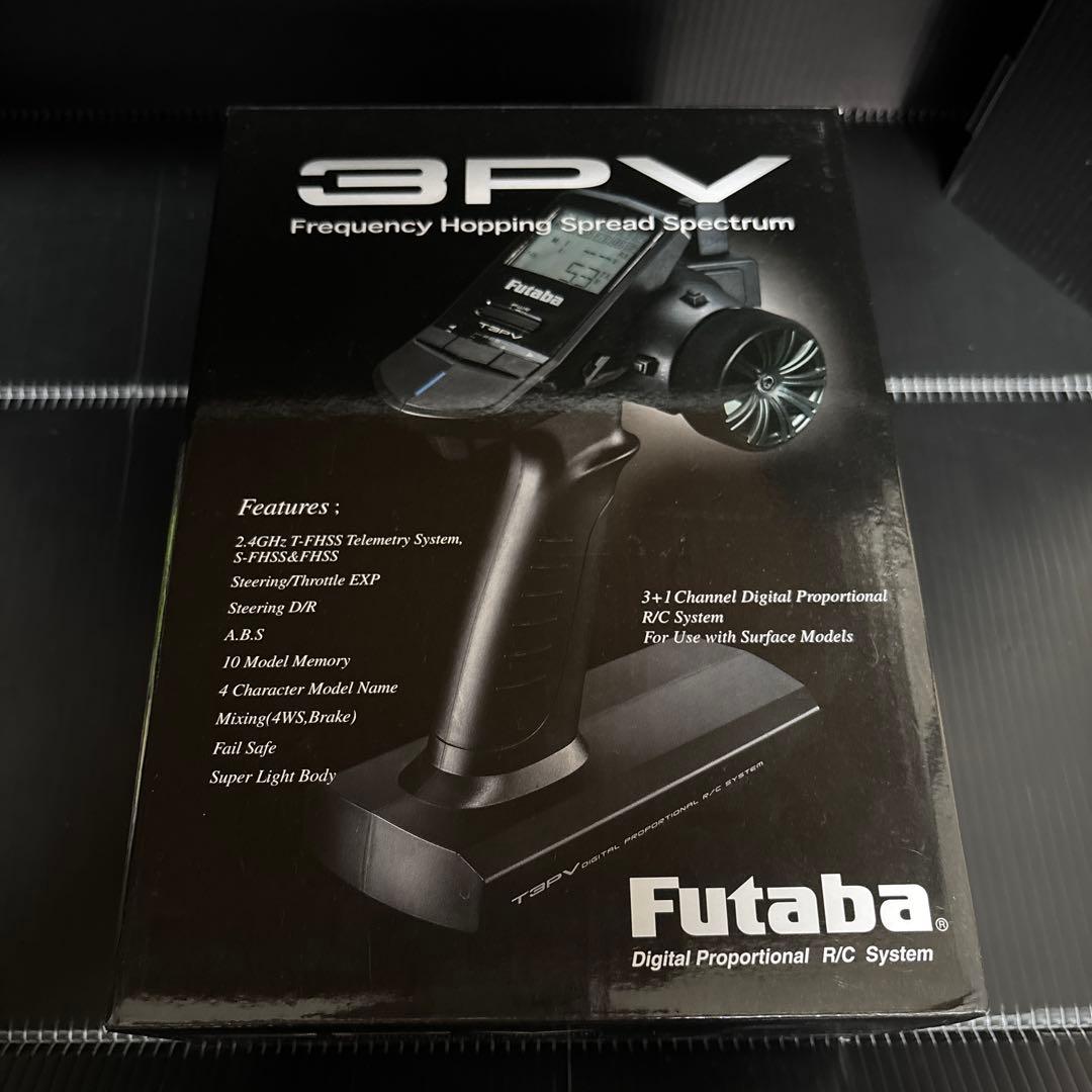 Futaba 3PV 2.4GHz ラジコン送信機&受信機