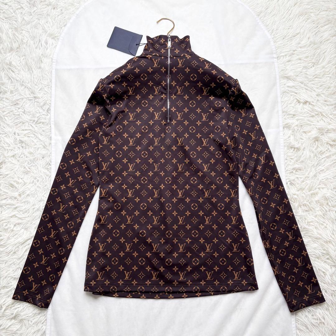 ルイヴィトン タグ付き新品未使用 モノグラム総柄ブラウス バック