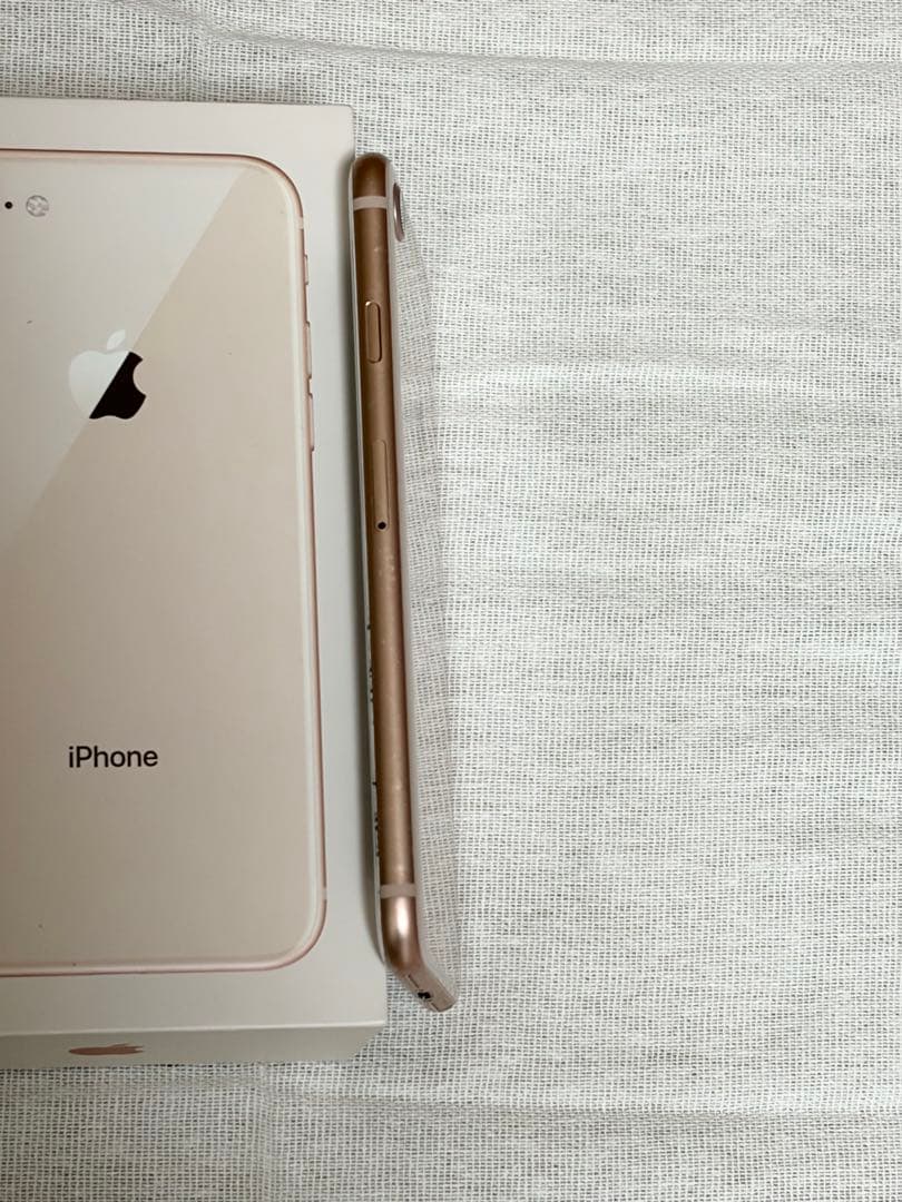iPhone8 64GB 美品 未使用フィルム付 ピンクゴールド simフリー - メルカリ