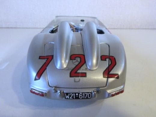 特価 MINICHAMPS 1/24 メルセデスベンツ 300SLR #722