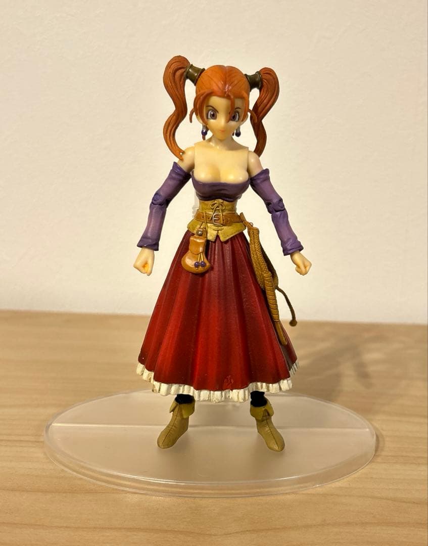 ドラゴンクエストⅧ プレイアーツ ゼシカ 可動式フィギュア - メルカリ