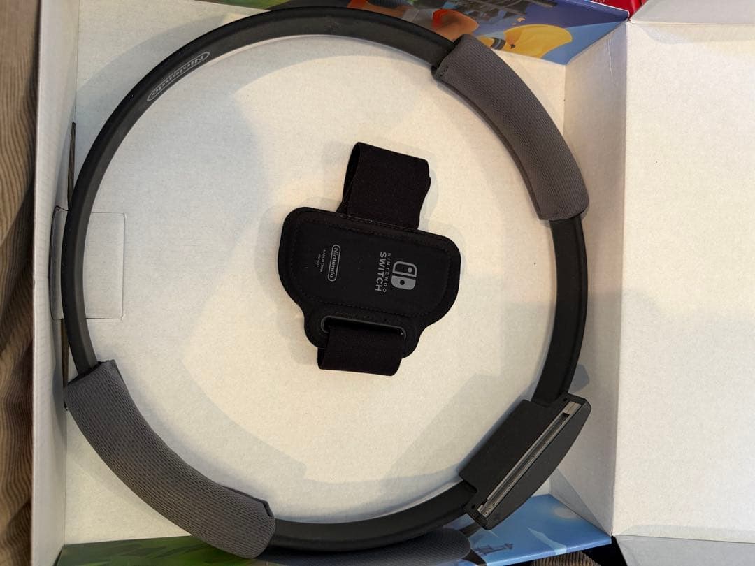 Nintendo Switch 本体（初期化済）充電器+リングコン＋ソフト2本