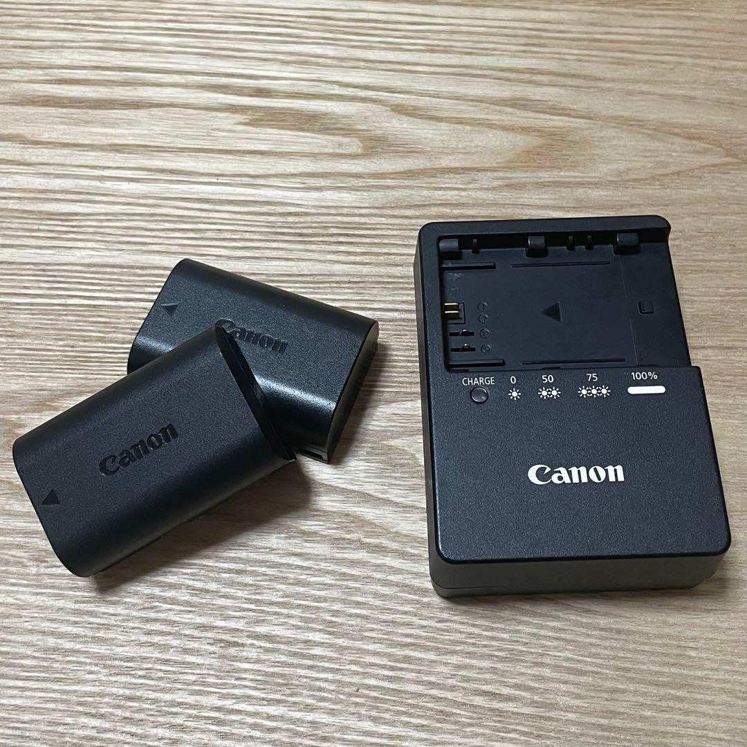 Canon EOS 7D デジタル一眼レフ 15-85mm f/3.5-5.6