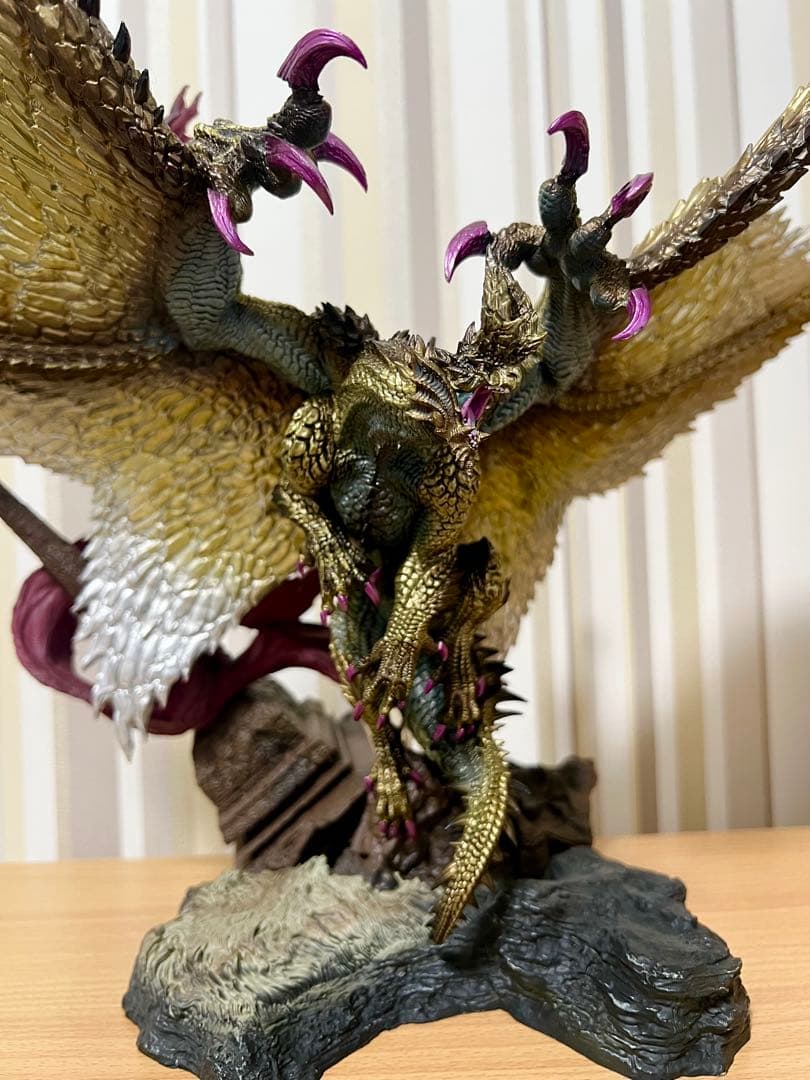 モンスターハンター クリエイターズモデル 天廻龍 シャガルマガラ Amazon | カプコンフィギュアビルダー クリエイターズモデル 天廻龍
