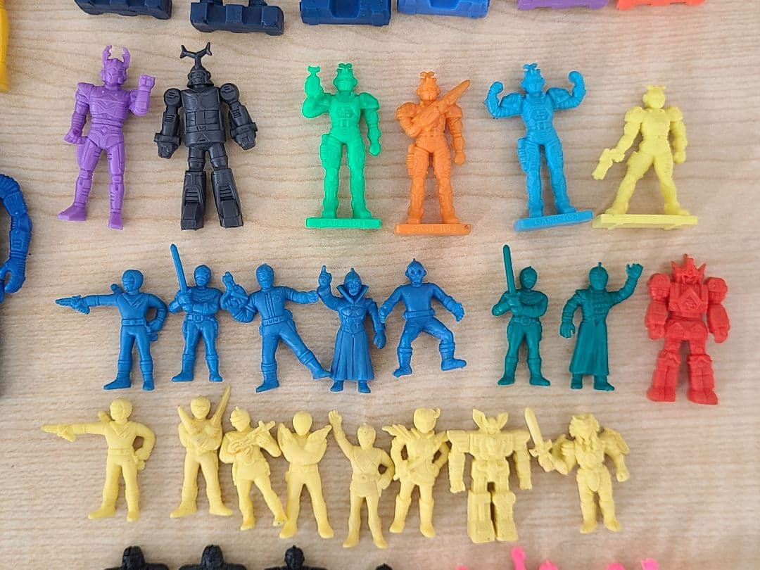 中古】戦隊ヒーローフィギュア 47体セット 消しゴム ソフビ - メルカリ