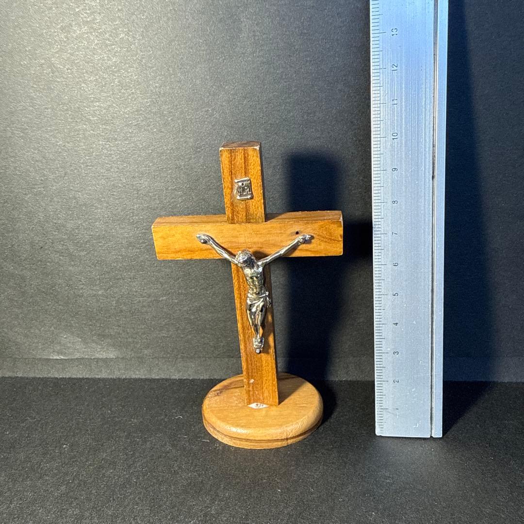 イエスキリスト 十字架磔 アンティーク置物 木製台座付き 本体金色