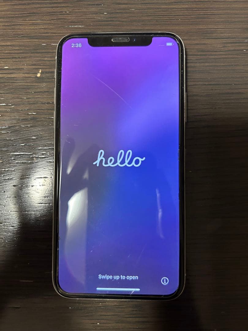 iPhone X シルバー 背面ひび割れあり