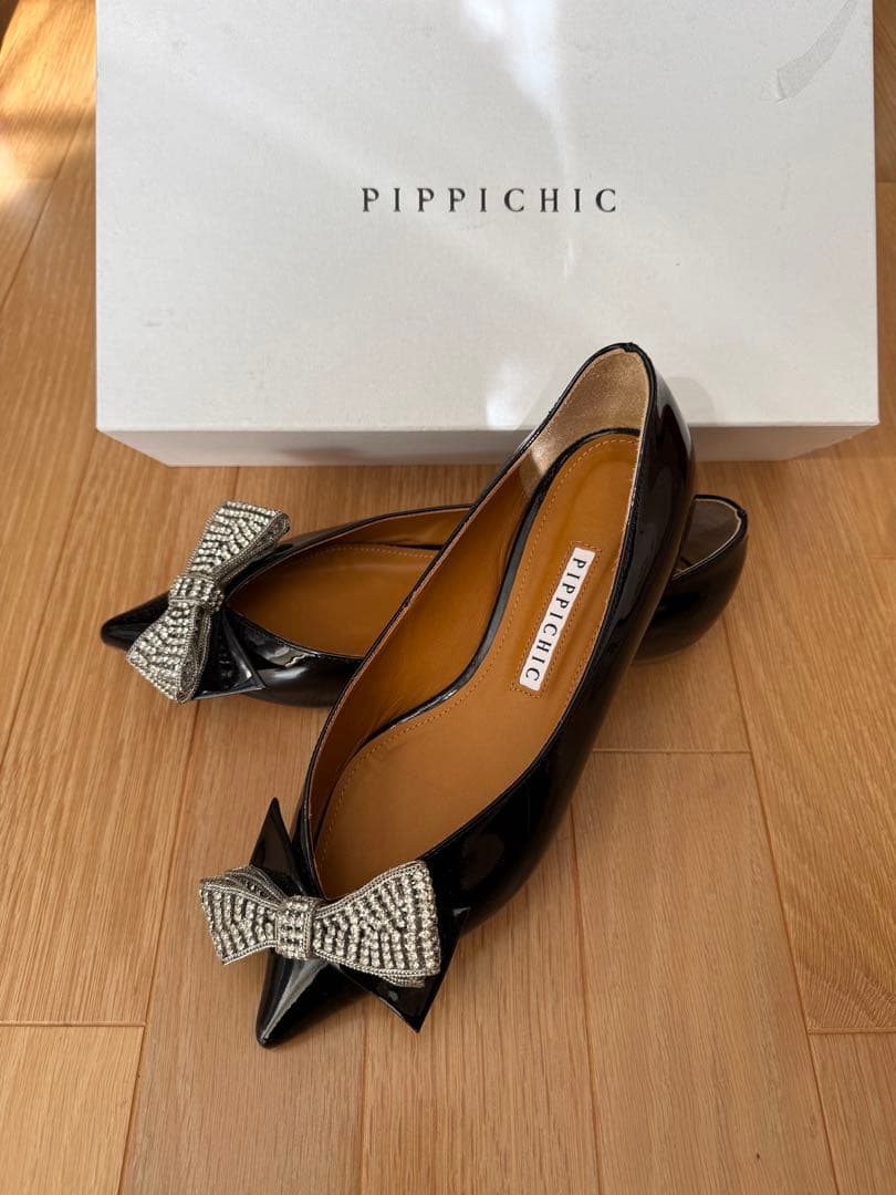 新品 PIPPICHIC エナメルブラックフラットシューズ - メルカリ