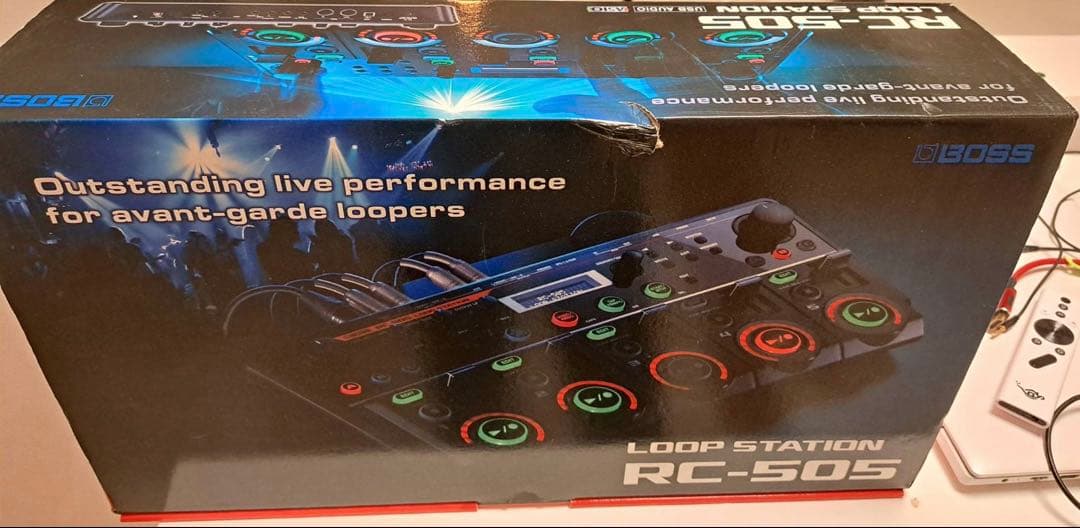 RC-505 BOSS ルーパー Roland美品 音を重ねて創造性豊かな演奏表現を可能にする ルーパーのフラッグ
