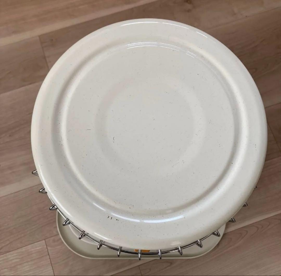 石油ファンヒーター ホワイト 円筒形 - ストーブ価格