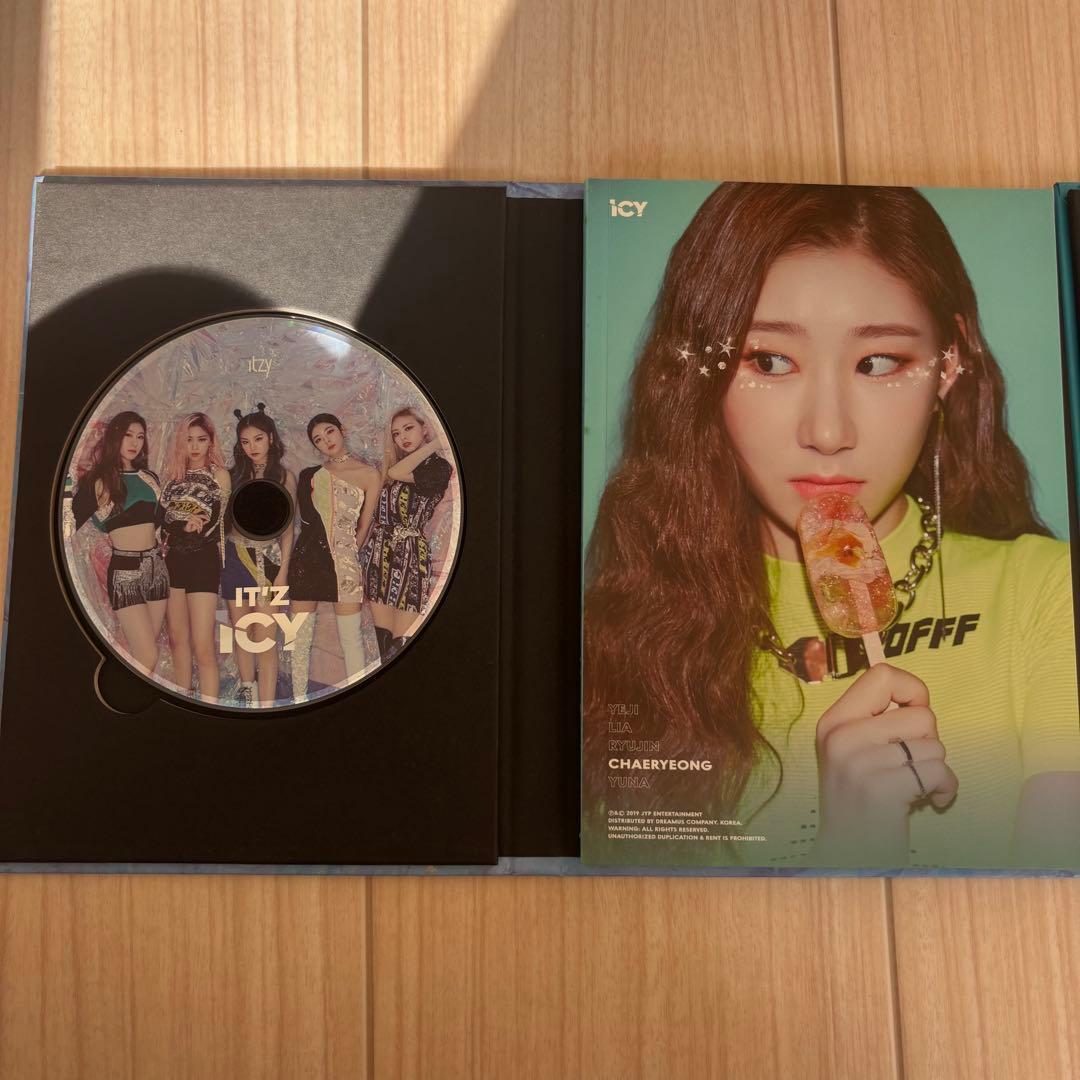 ITZY 【IT'Z ICY】【IT'Z ME】アルバム まとめ売り - メルカリ