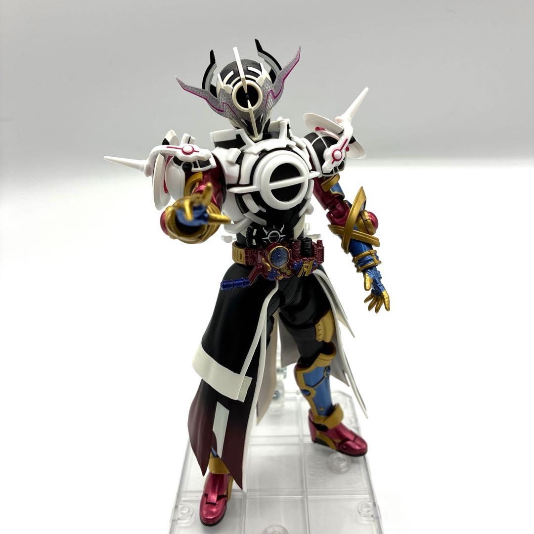 S.H.Figuarts 仮面ライダーエボル　ブラックホールフォーム