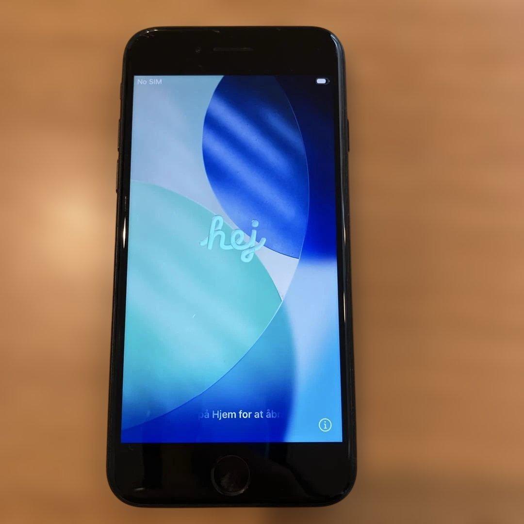 iPhoneSE3 128GB ジャンク 本体のみ第3世代 外カメラ不良 - メルカリ