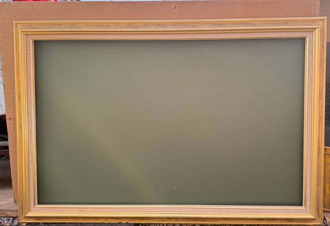 M50サイズ金色の大きな油彩額縁　送料込み1/27 倉庫① ガラス無し供箱付き M50サイズ金色の大きな油彩額縁 送料込み1/27 倉庫① ガラス無し供箱